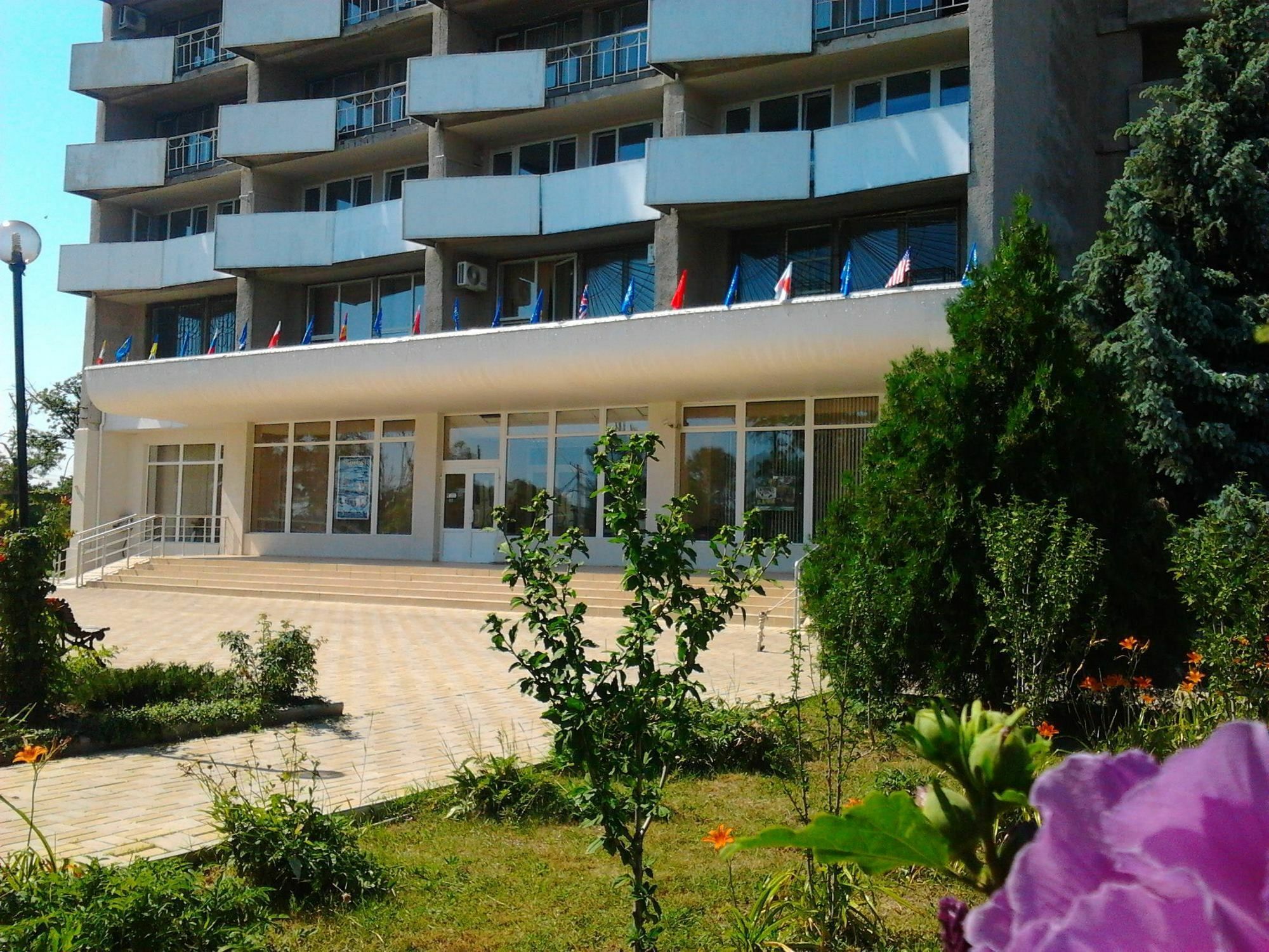 Hotel Mirniy Resort Odesa Exterior foto